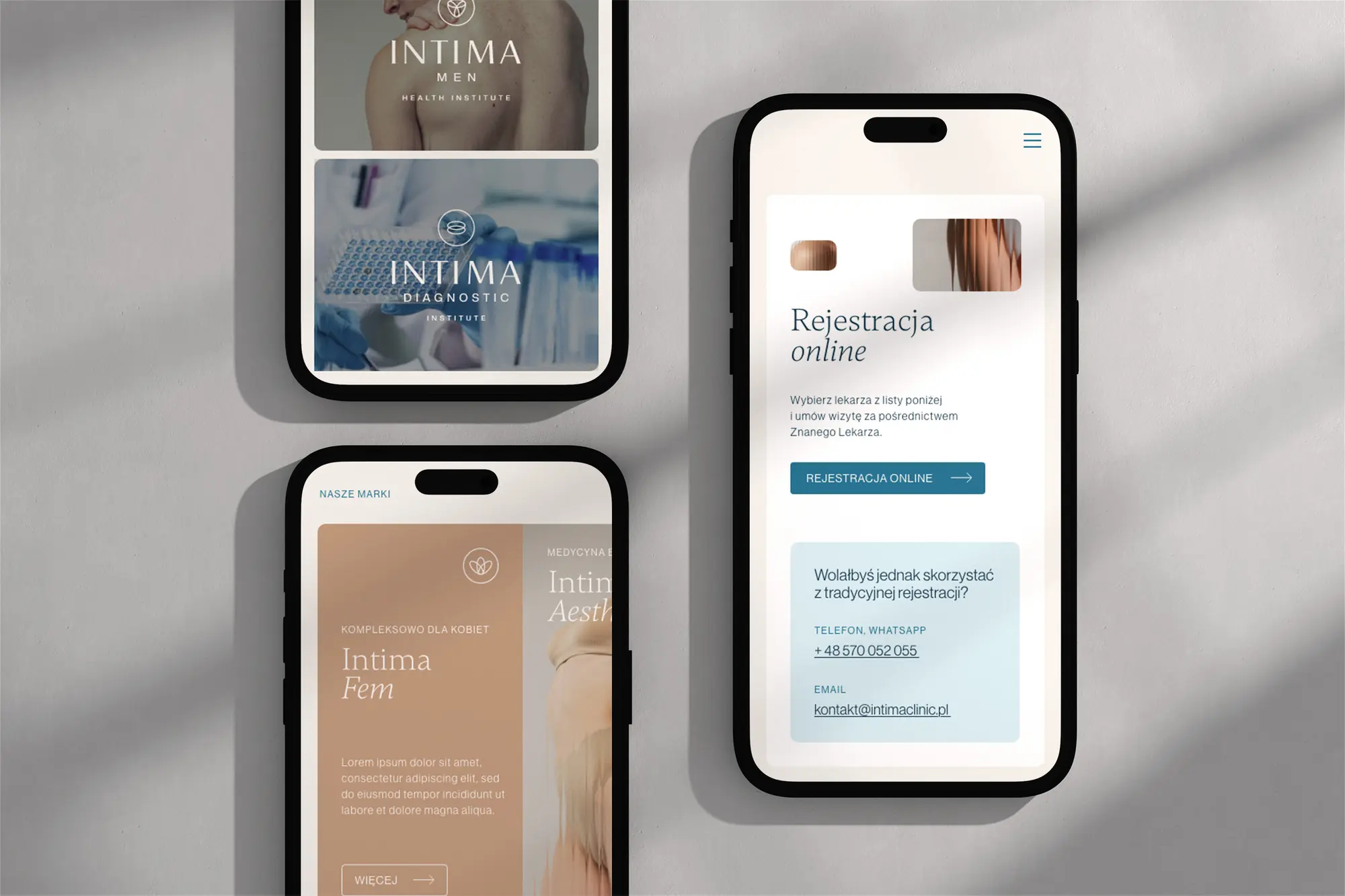 Strona Intima Clinic na trzech telefonach
